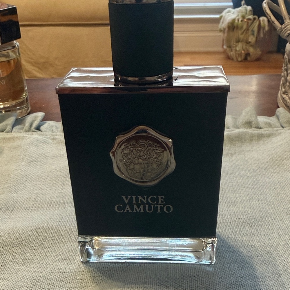 Vince Camuto Black Men's Cologne Bottle
